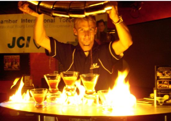 How_to_pour_5_martinis_at_the_same_time_while_on_fire.jpg